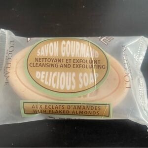 L'OCCITANE Delicious Soap with Almonds - Cream